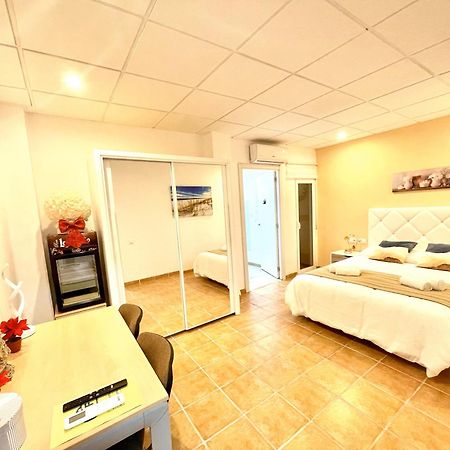 Lovely Apartment Near Beach & Science City バレンシア エクステリア 写真