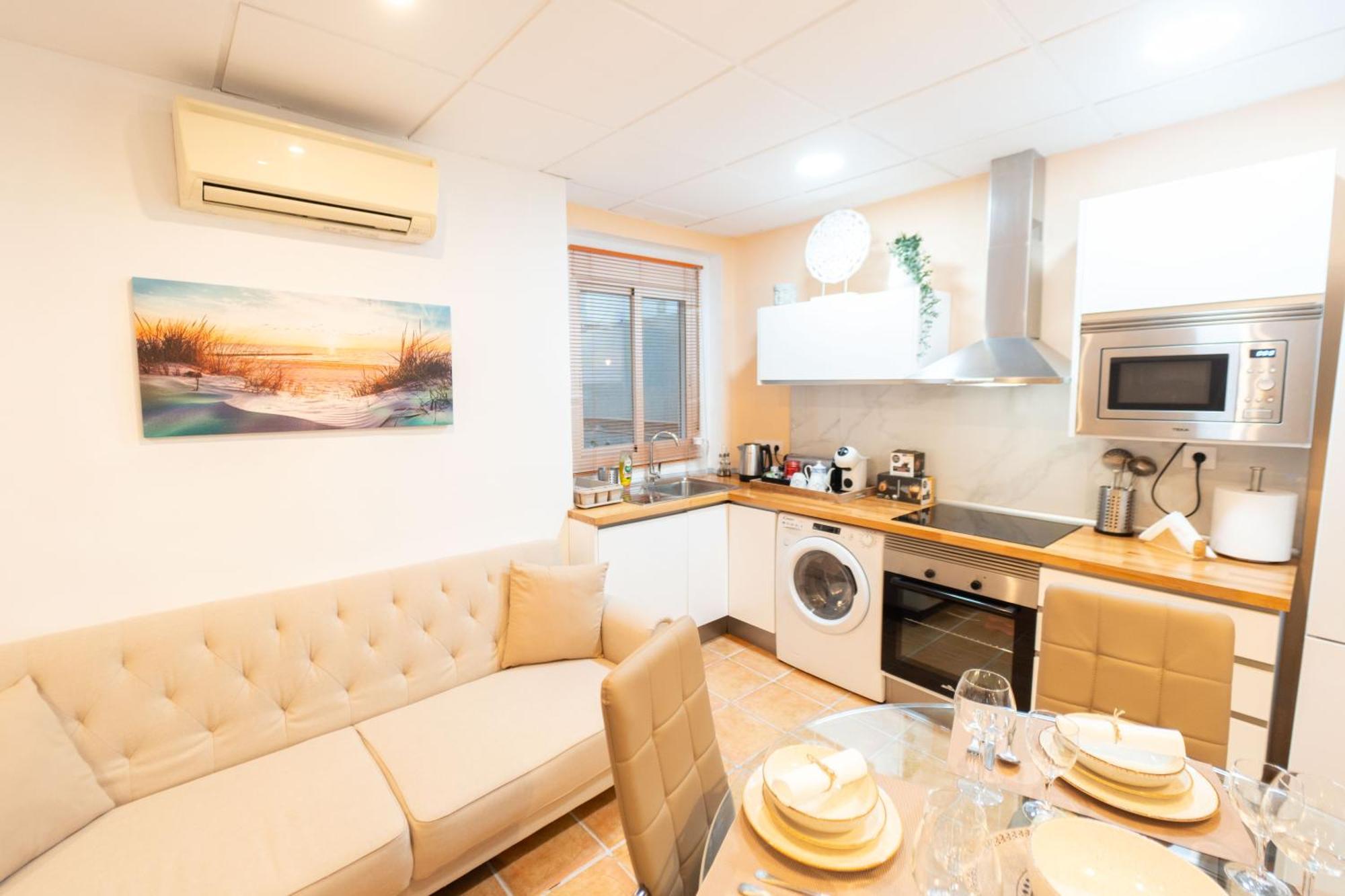 Lovely Apartment Near Beach & Science City バレンシア エクステリア 写真